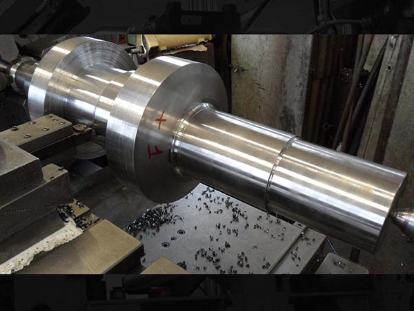 albero eccentrico in lavorazione